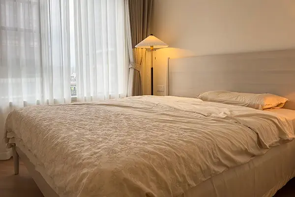 How to create a warm and simple interior home